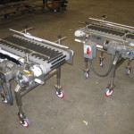 Table top conveyors with two-axis adjustable rails